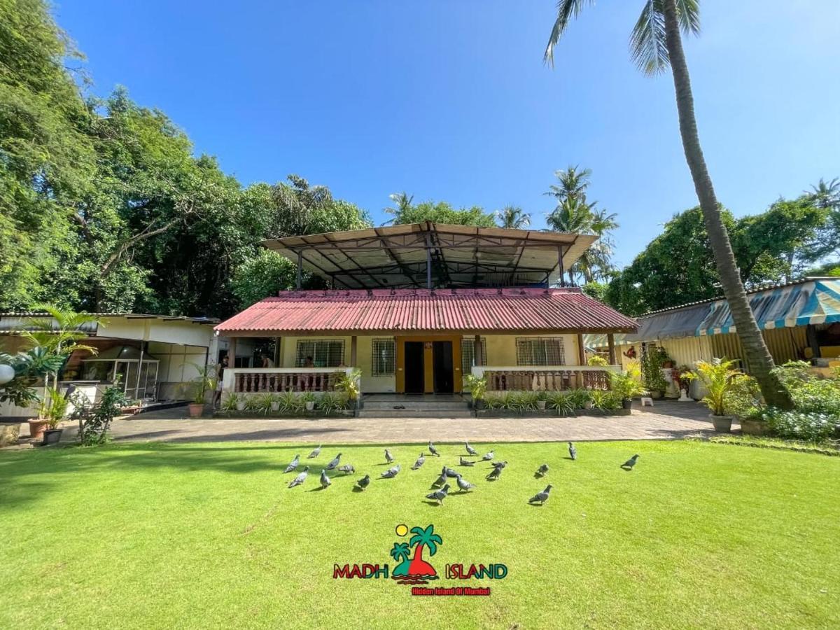 Villa By The Sea Mumbai Ngoại thất bức ảnh